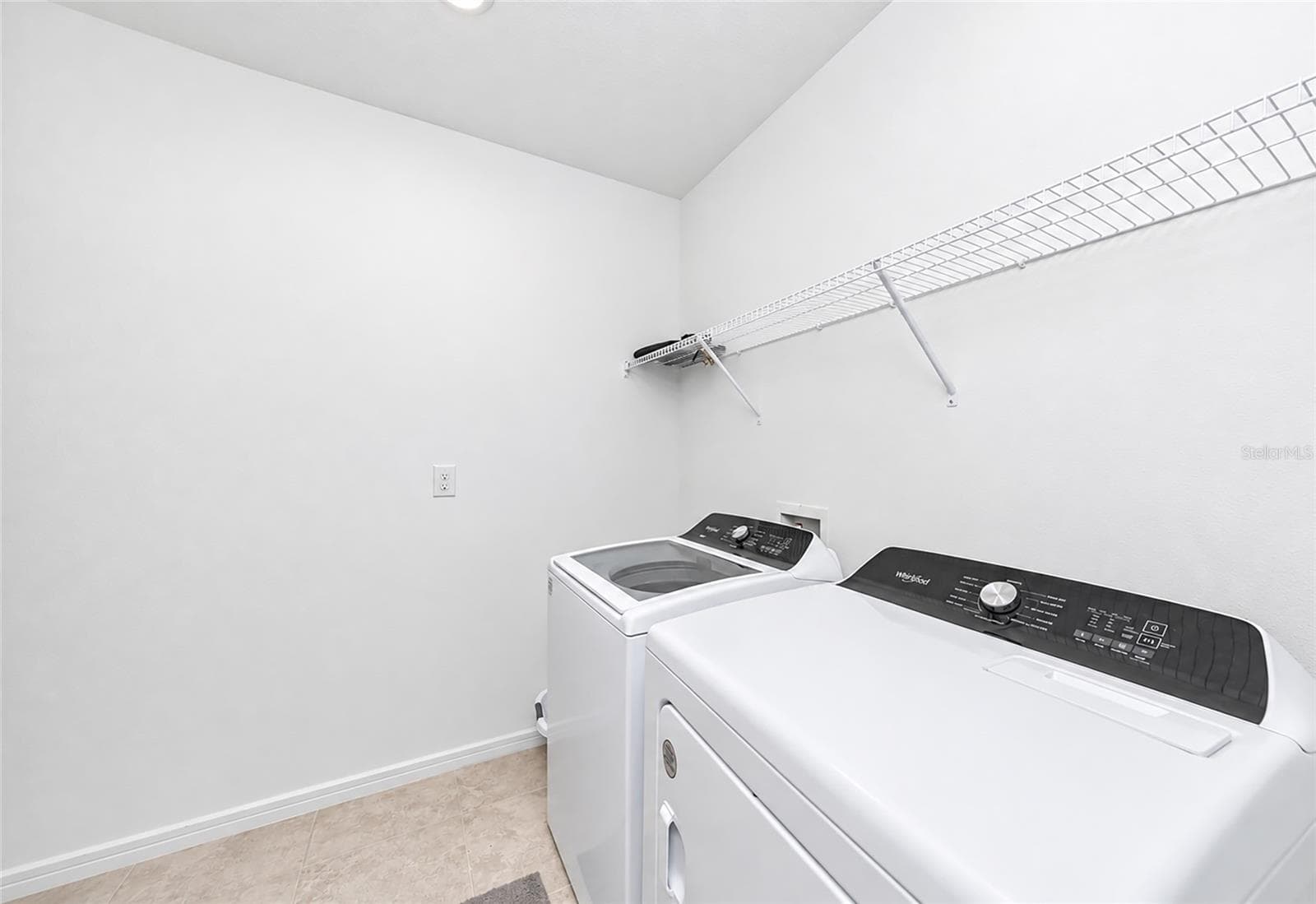 Single Family Residence at 11742 MOONSAIL DR, PARRISH, photo 40 of 70