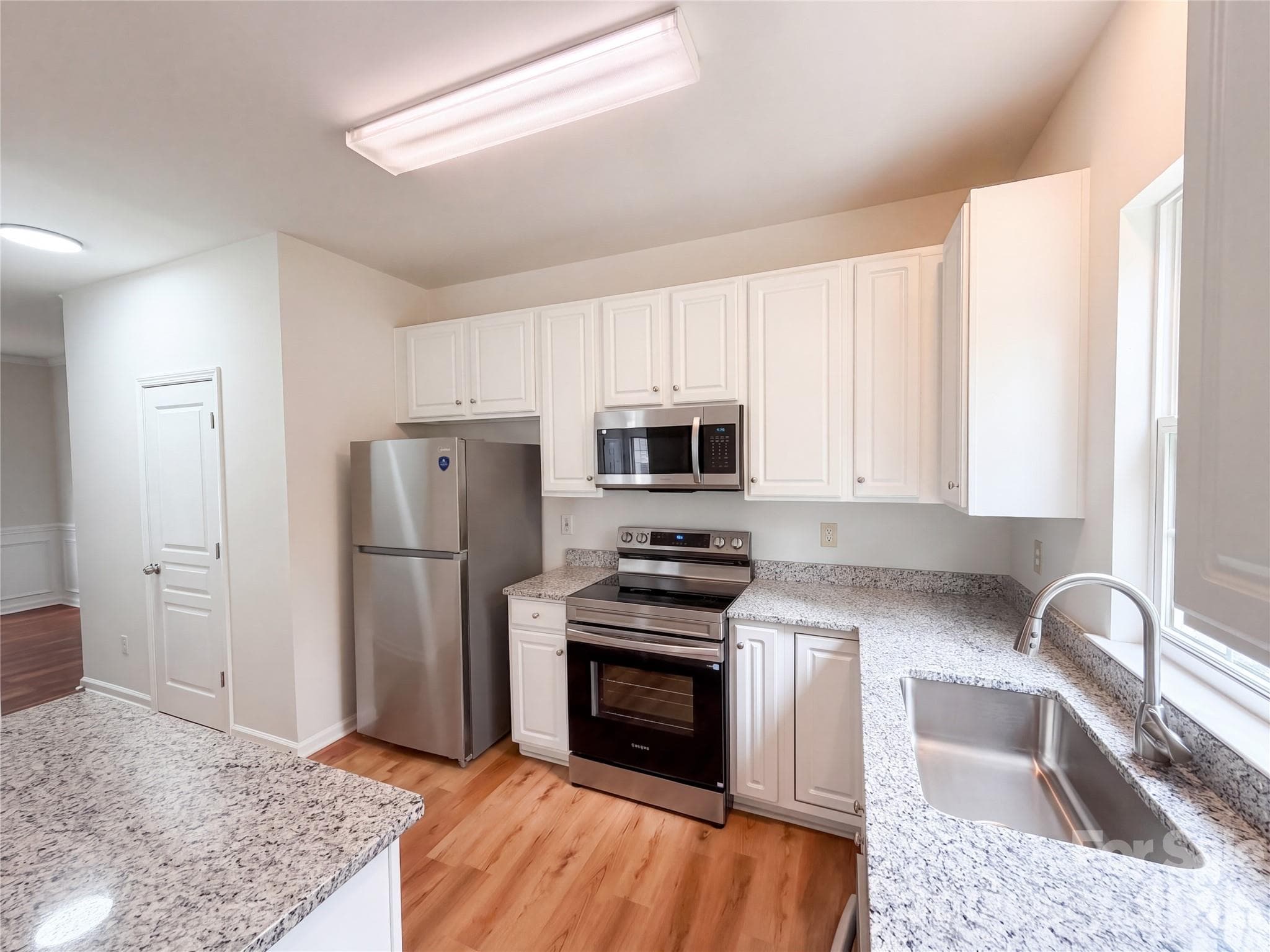 Single Family Residence at 10648 Secret Garden Lane, Charlotte, photo 6 of 16