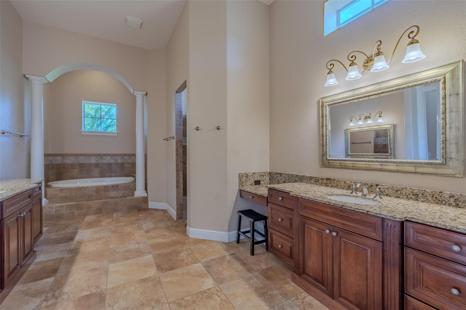 Single Family Residence at 10501 BROADLAND PASS, THONOTOSASSA, photo 40 of 98