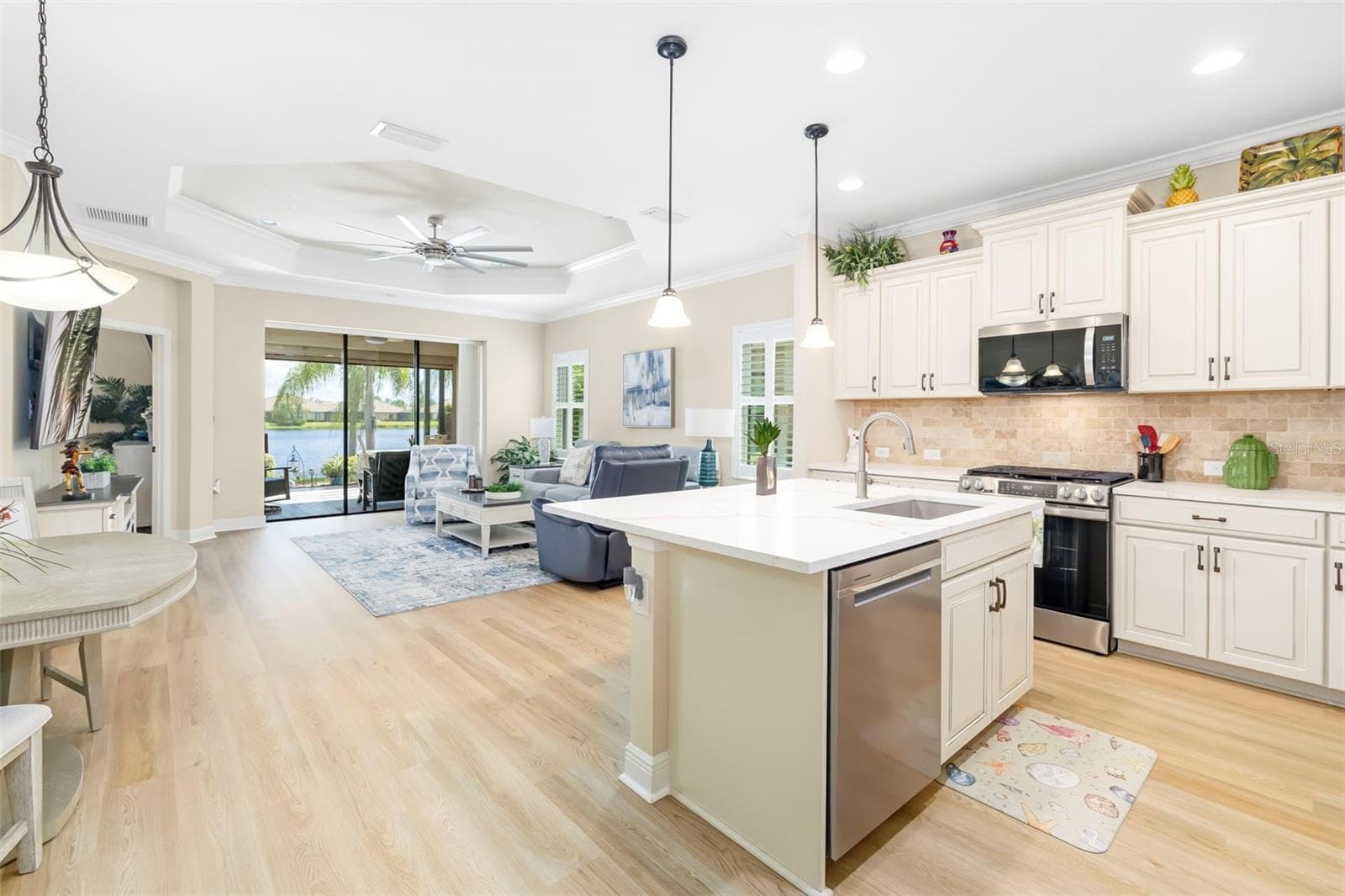 Villa at 21620 AVON PARK CT, VENICE, photo 6 of 79