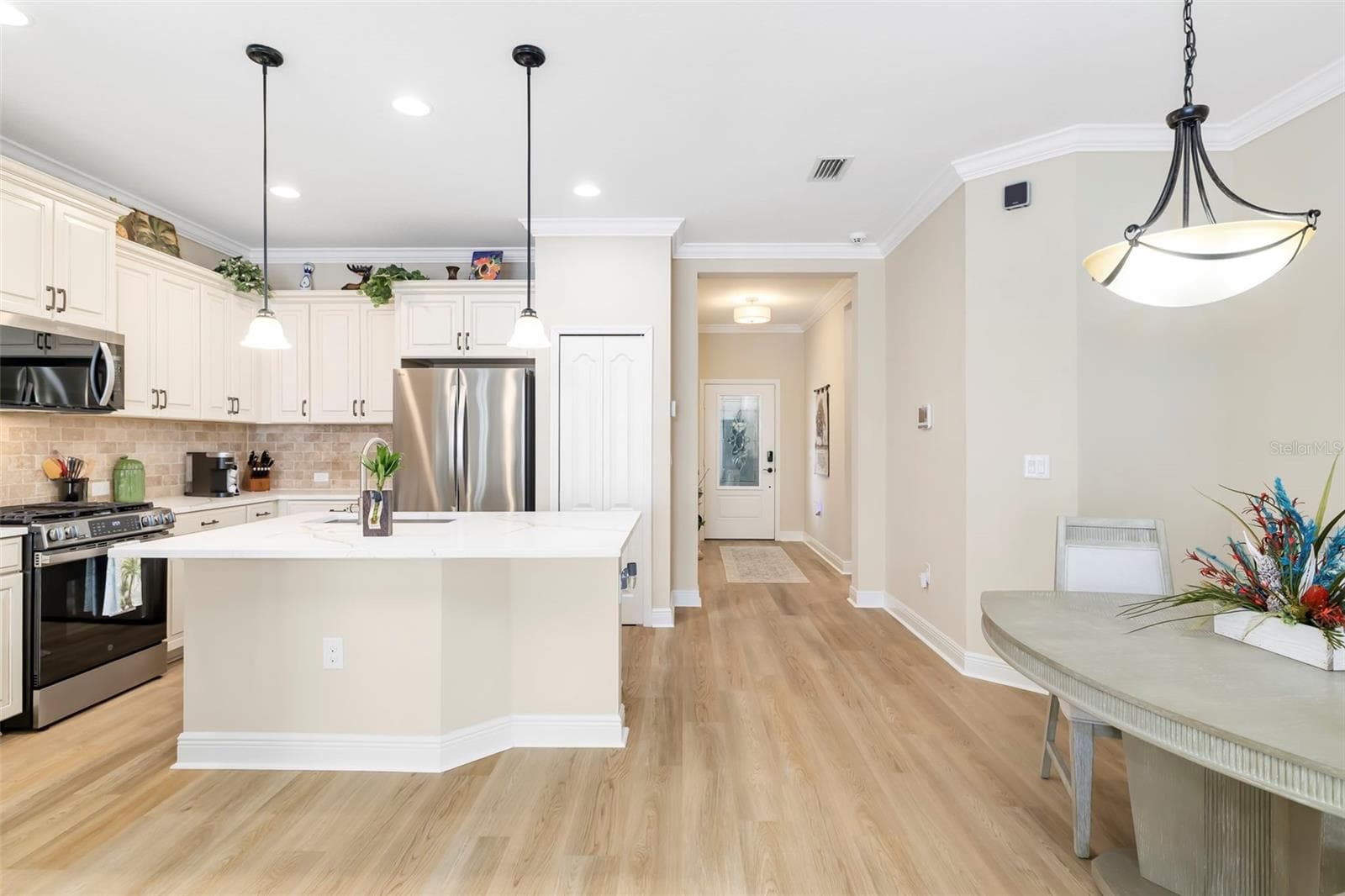 Villa at 21620 AVON PARK CT, VENICE, photo 8 of 79
