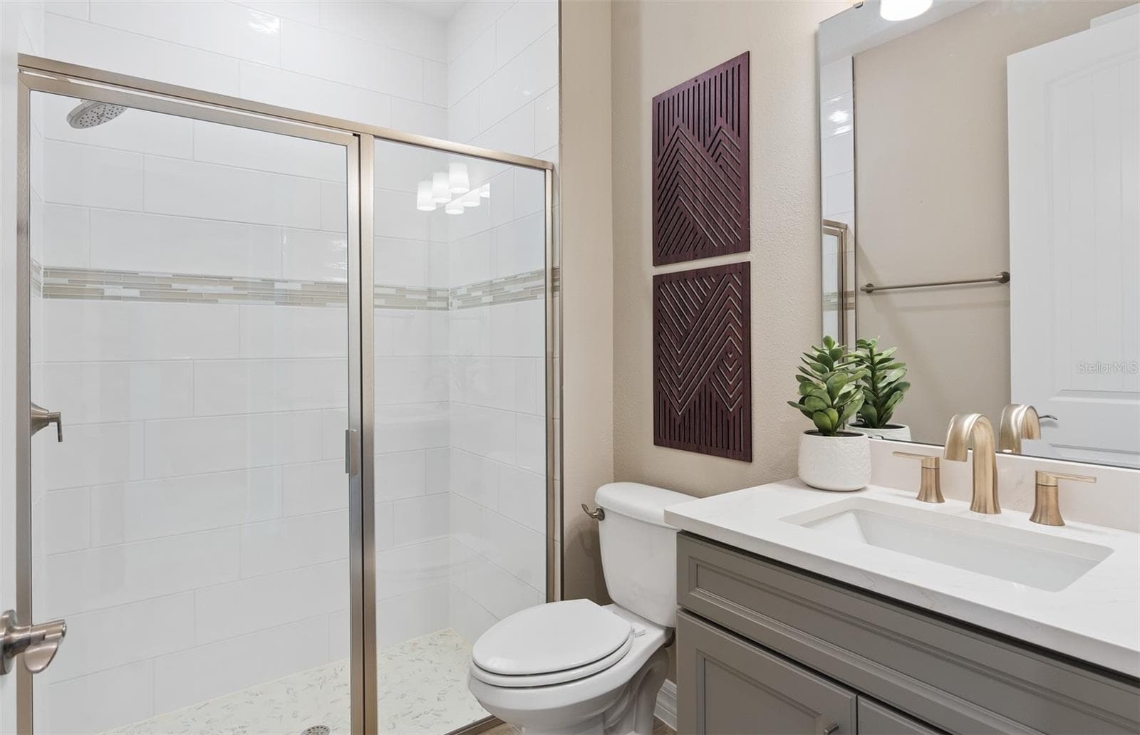 Model Home Design Only. Pictures and furnishings are for illustrative purposes only. Elevations, colors and options may vary. Furniture is for model home staging only. - 10227 PARKVIEW RESERVE LANE, ORLANDO