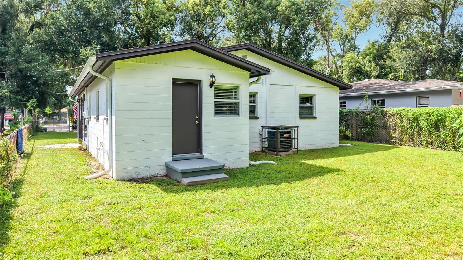Single Family Residence at 8307 N ELMER ST, TAMPA, photo 108 of 123