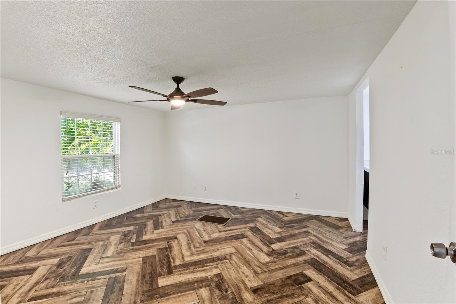 Single Family Residence at 5005 SPIRAL WAY, ST CLOUD, photo 10 of 26