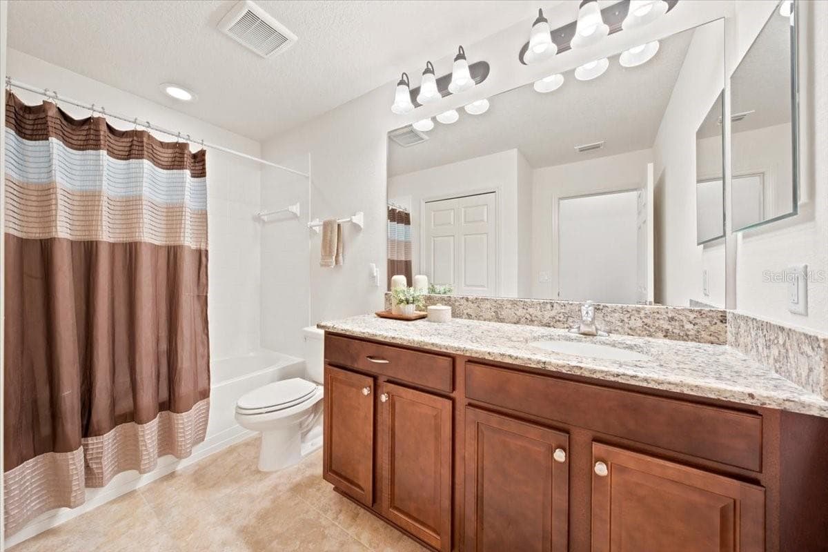 Townhouse at 9128 CAROLINA WREN DR, TAMPA, photo 17 of 29