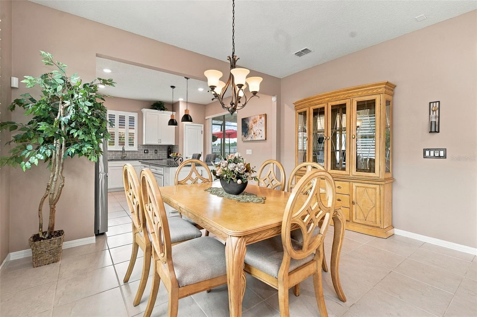 Dining area immediately adjacent to kitchen - 5995 SW 93RD CIR, OCALA