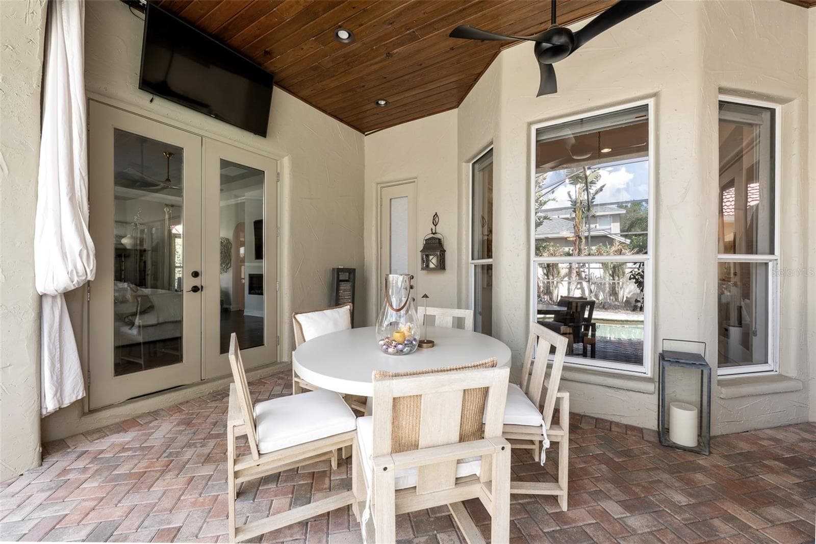 Single Family Residence at 1921 FLORESTA VIEW DR, TAMPA, photo 73 of 85
