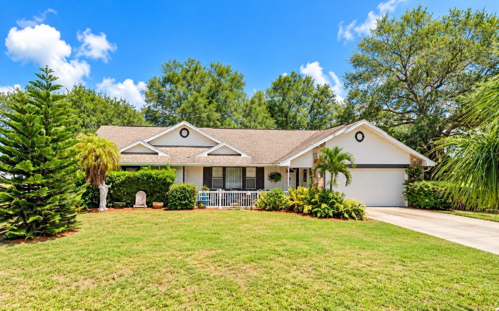 2727 NE 4TH PL