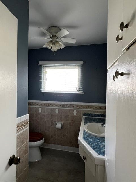 Bathroom #1 - 1513 PLEASANT ST, TAVARES