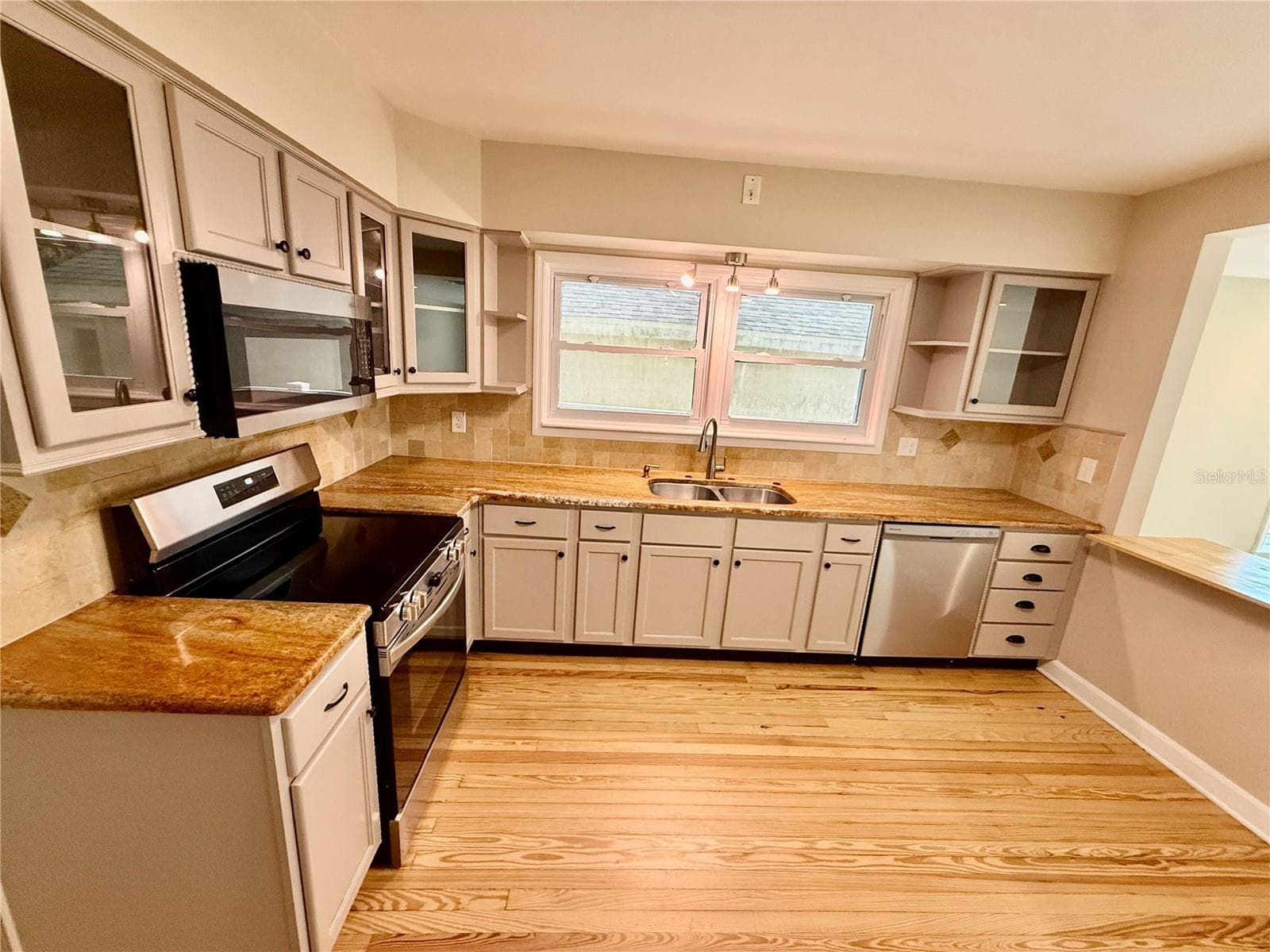 Single Family Residence at 408 PRINCESS ST, CLEARWATER, photo 24 of 77