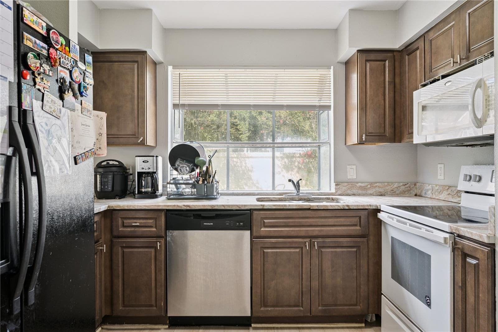 Single Family Residence at 2372 PEBBLE BROOK RD, KISSIMMEE, photo 12 of 33