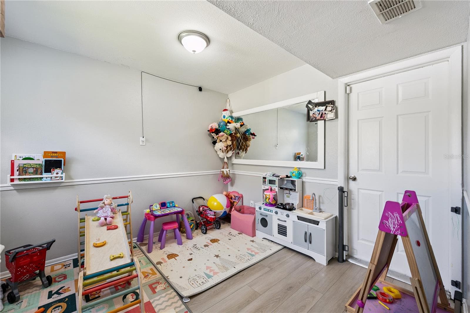 Single Family Residence at 2372 PEBBLE BROOK RD, KISSIMMEE, photo 20 of 33
