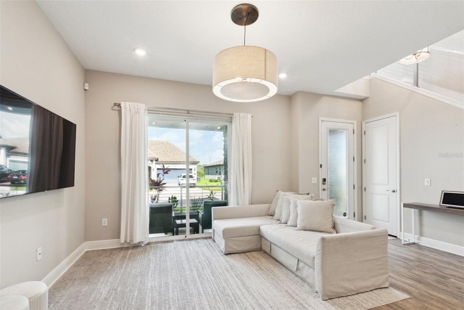 Single Family Residence at 2273 STANDING ROCK CIR, OAKLAND, photo 11 of 26