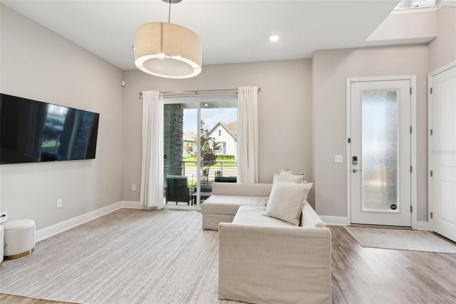 Single Family Residence at 2273 STANDING ROCK CIR, OAKLAND, photo 12 of 26