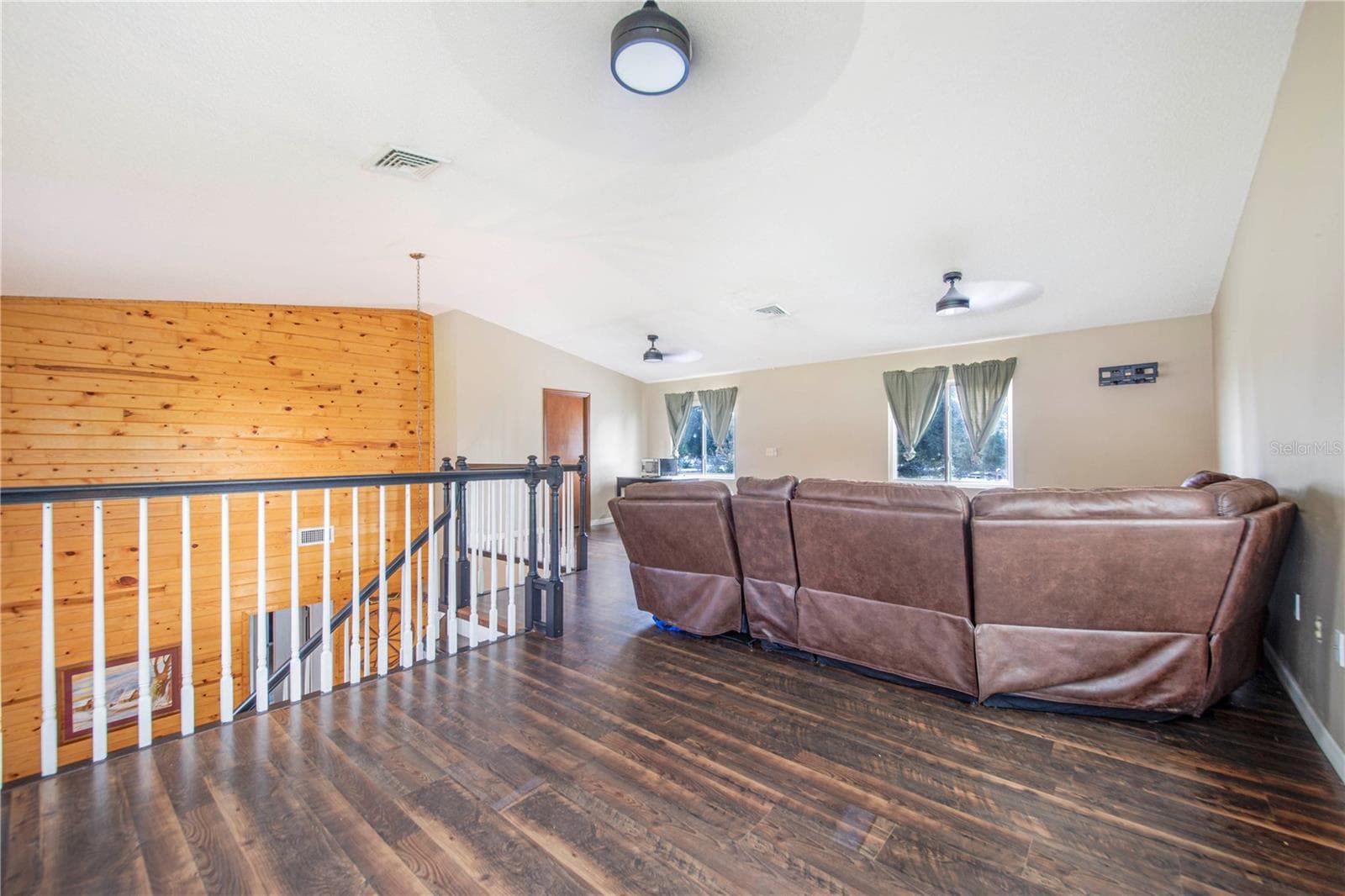 Single Family Residence at 709 HIGHLANDS AVE, DUNDEE, photo 26 of 42