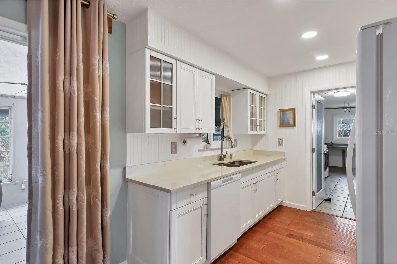Single Family Residence at 2503 BISPHAM RD, SARASOTA, photo 8 of 24