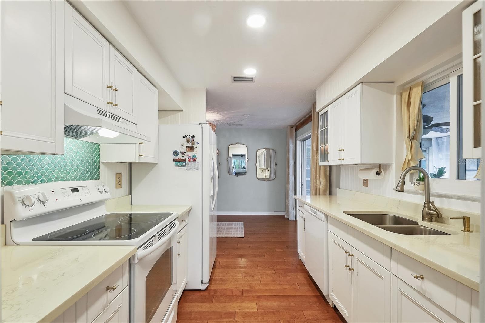 Single Family Residence at 2503 BISPHAM RD, SARASOTA, photo 11 of 24