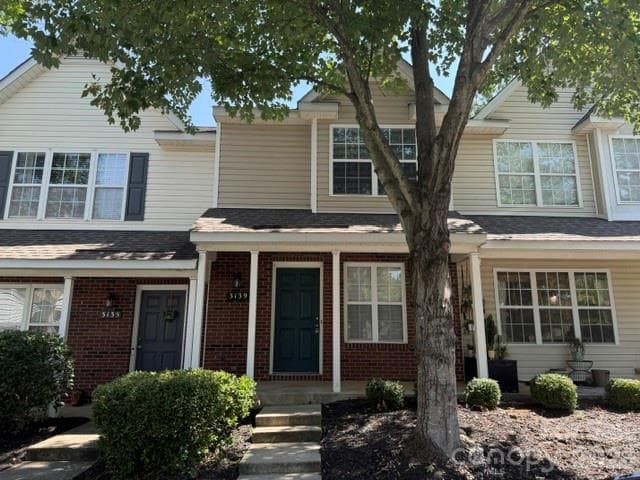 Townhouse at Charlotte, photo 2 of 18