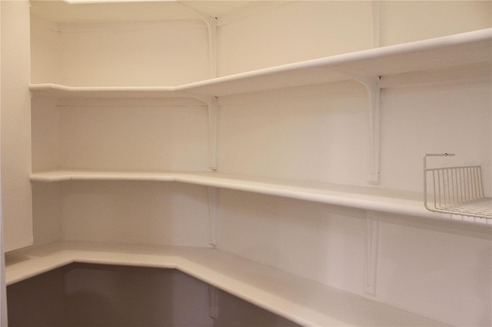 Pantry - 850 HANOVER WAY, LAKELAND