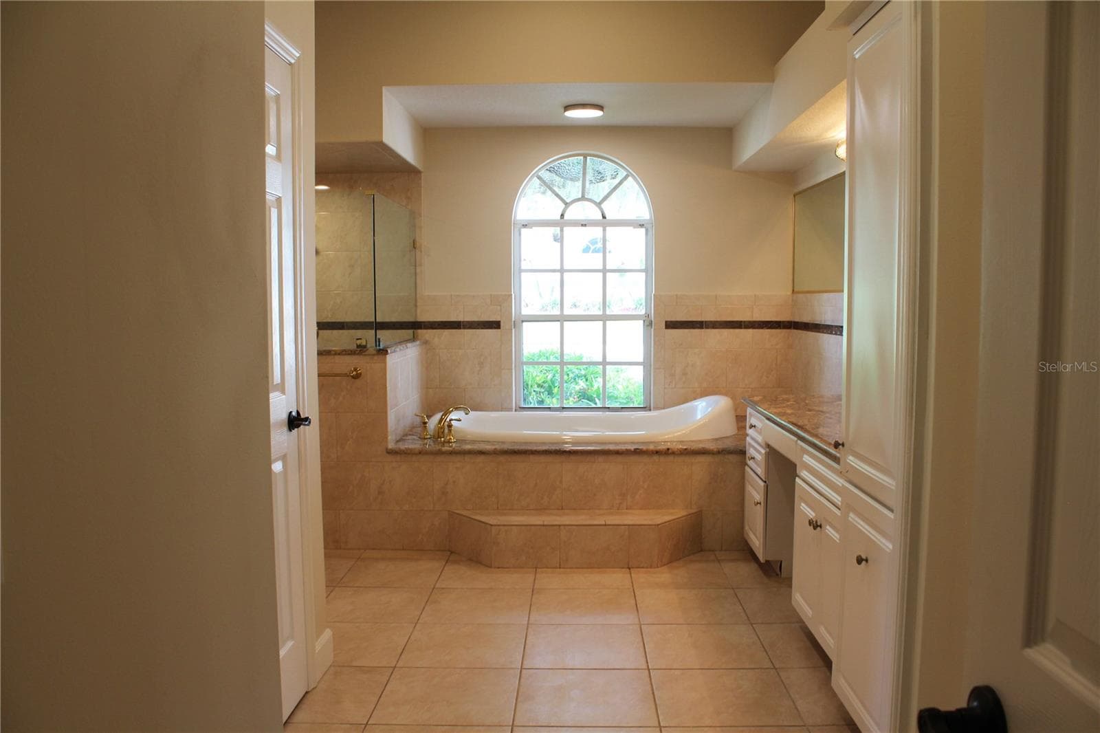 Master bath - 850 HANOVER WAY, LAKELAND