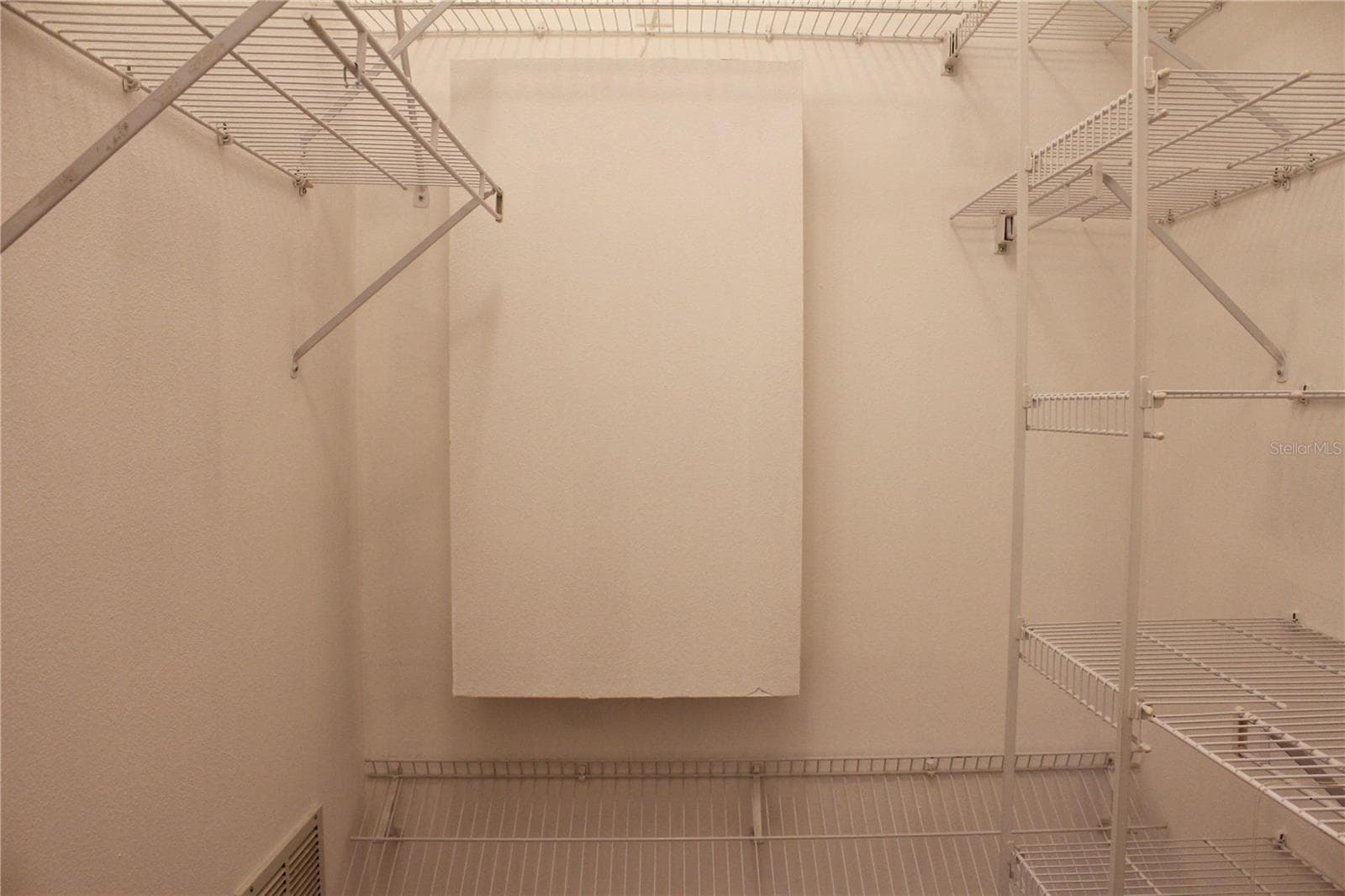 Master closet 1 - 850 HANOVER WAY, LAKELAND