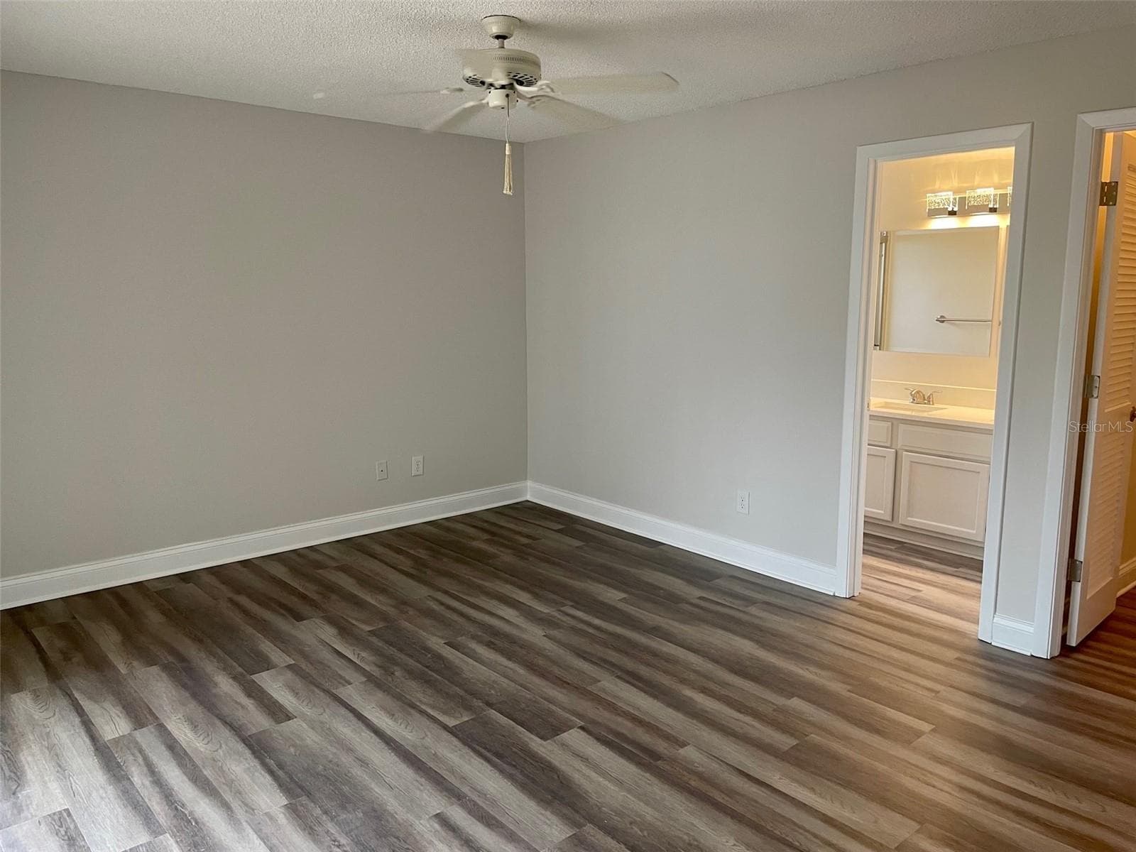 Single Family Residence at 878 E CHARING CROSS CIR, LAKE MARY, photo 15 of 40