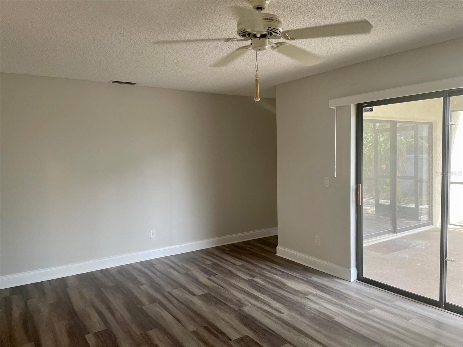 Single Family Residence at 878 E CHARING CROSS CIR, LAKE MARY, photo 17 of 40