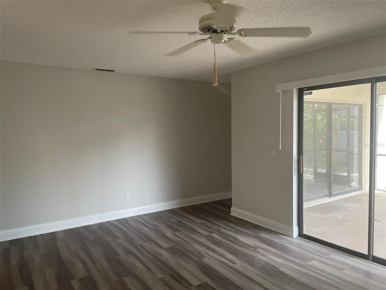 Single Family Residence at 878 E CHARING CROSS CIR, LAKE MARY, photo 18 of 40