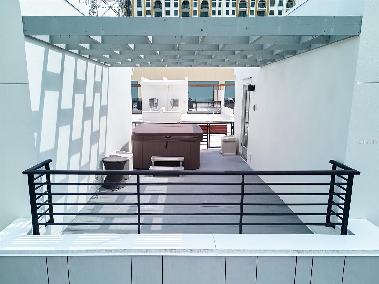 roof top deck with hot tub - 136 8TH ST N, ST PETERSBURG