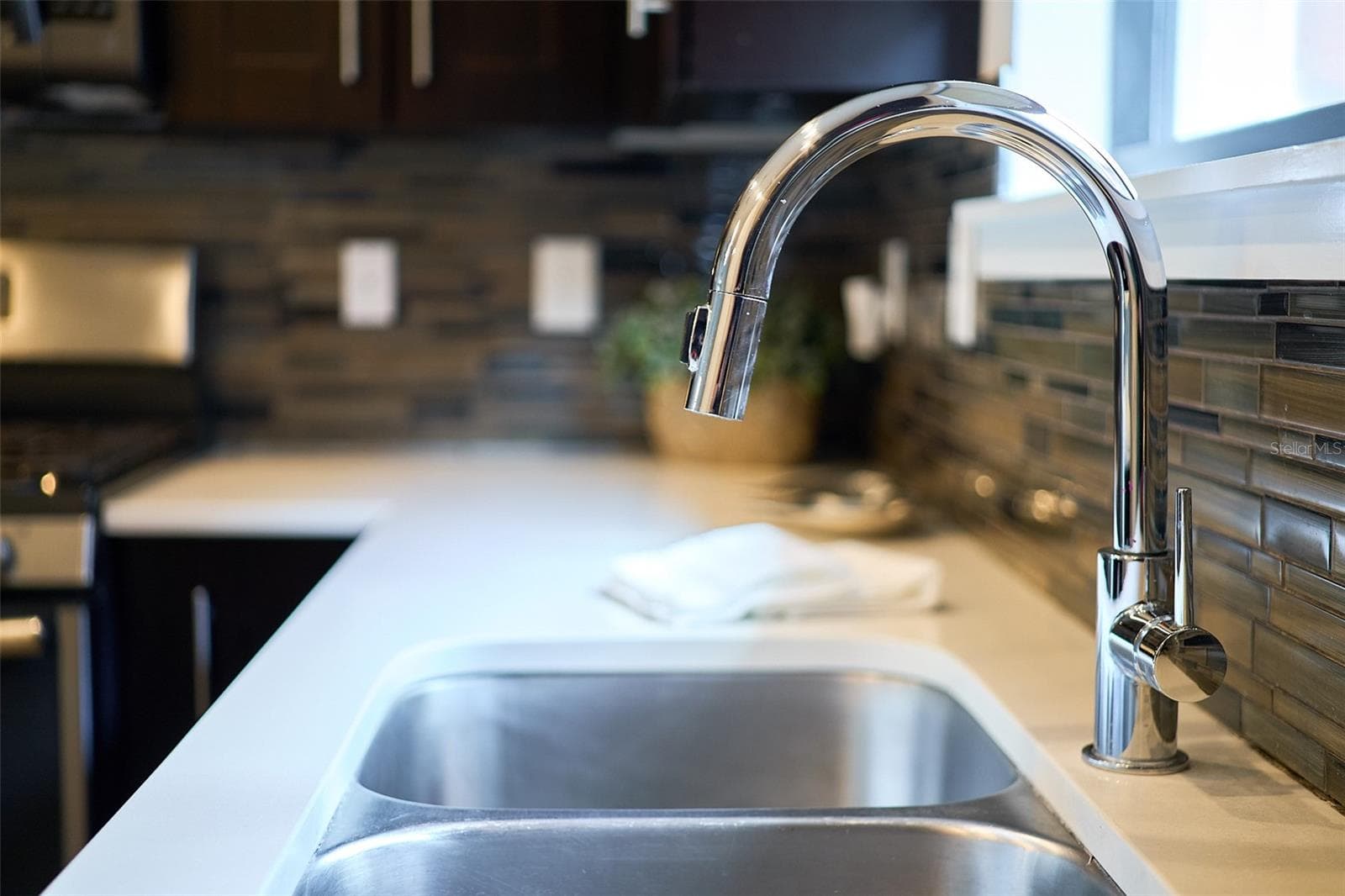 kitchen sink - 136 8TH ST N, ST PETERSBURG