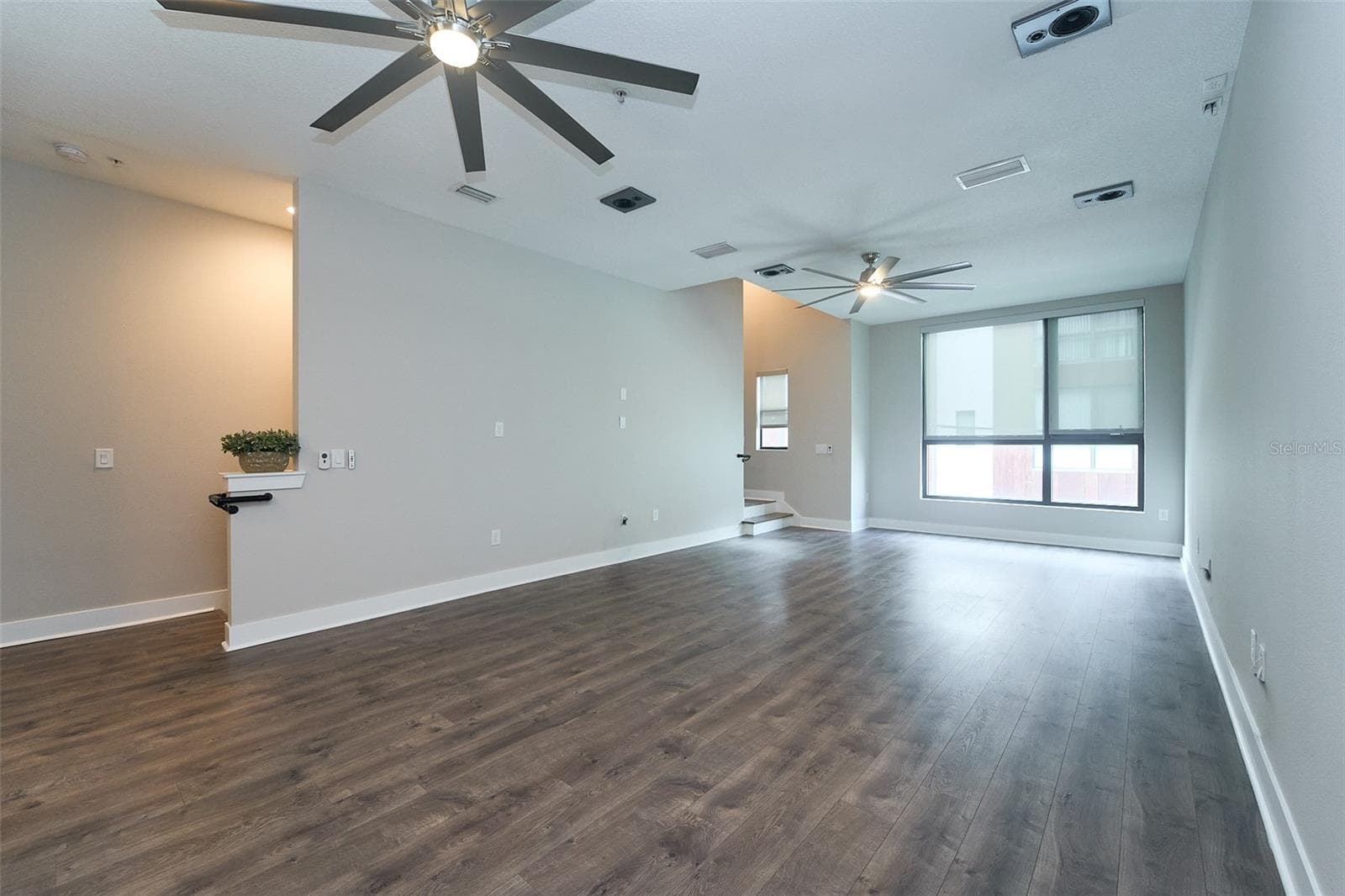 greatroom with surround sound - 136 8TH ST N, ST PETERSBURG