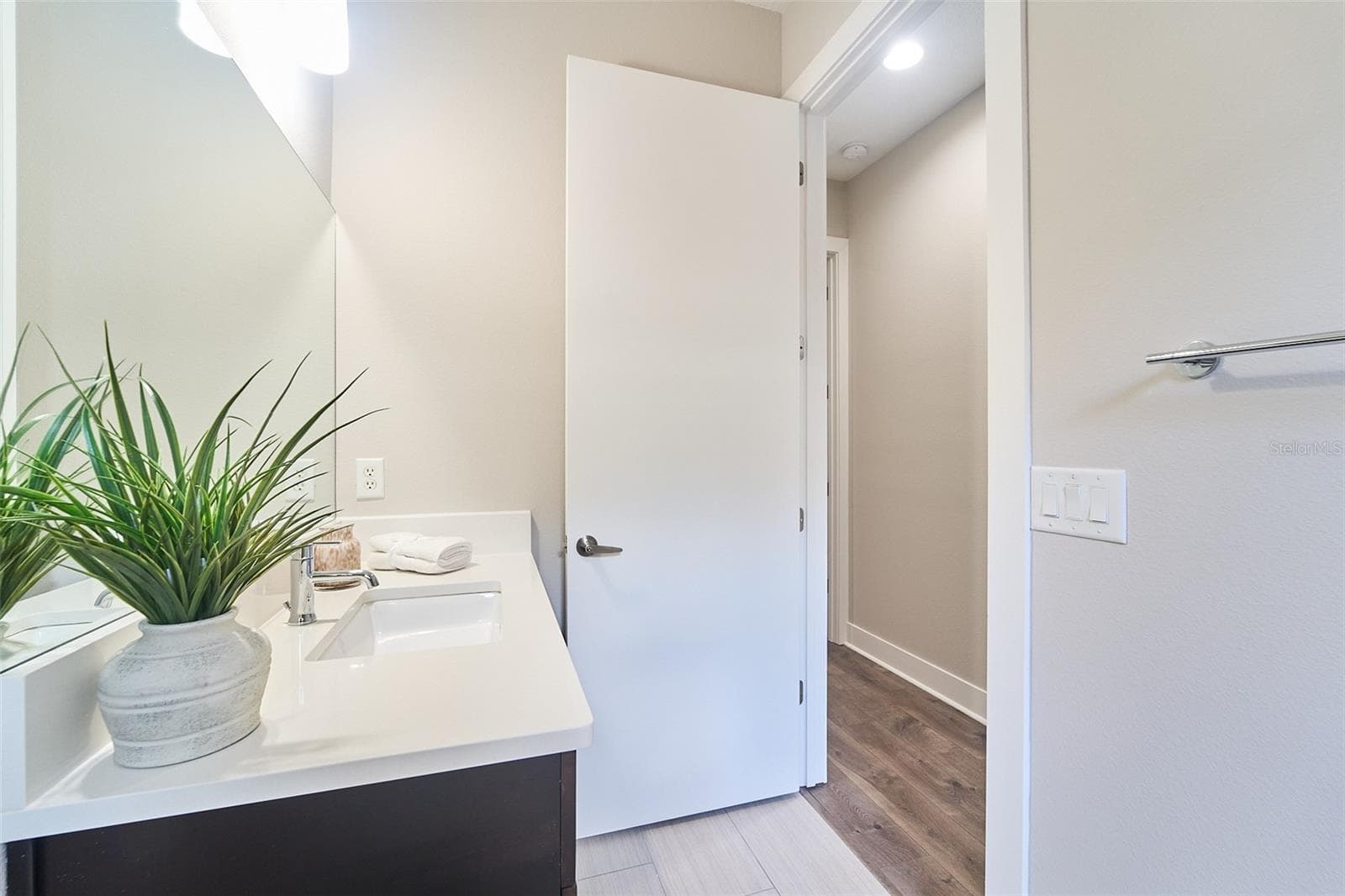 2nd bathroom - 136 8TH ST N, ST PETERSBURG