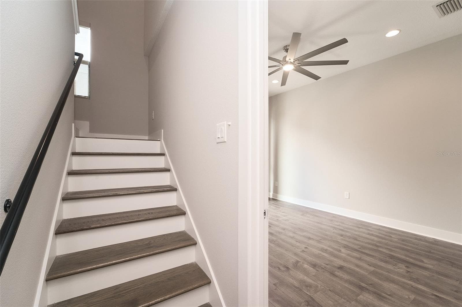 staircase to the 4th floor & roof top deck - 136 8TH ST N, ST PETERSBURG