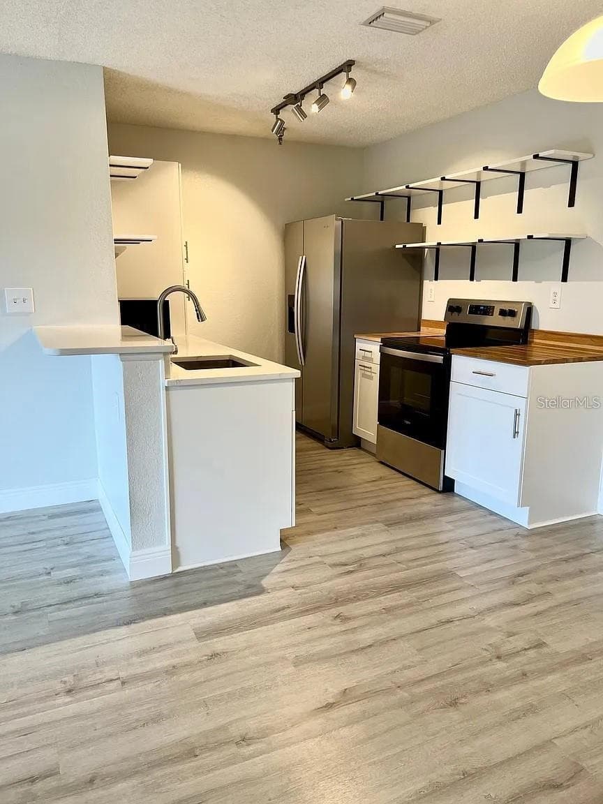 Condominium at 10263 GANDY BLVD N #311, ST PETERSBURG, photo 4 of 43