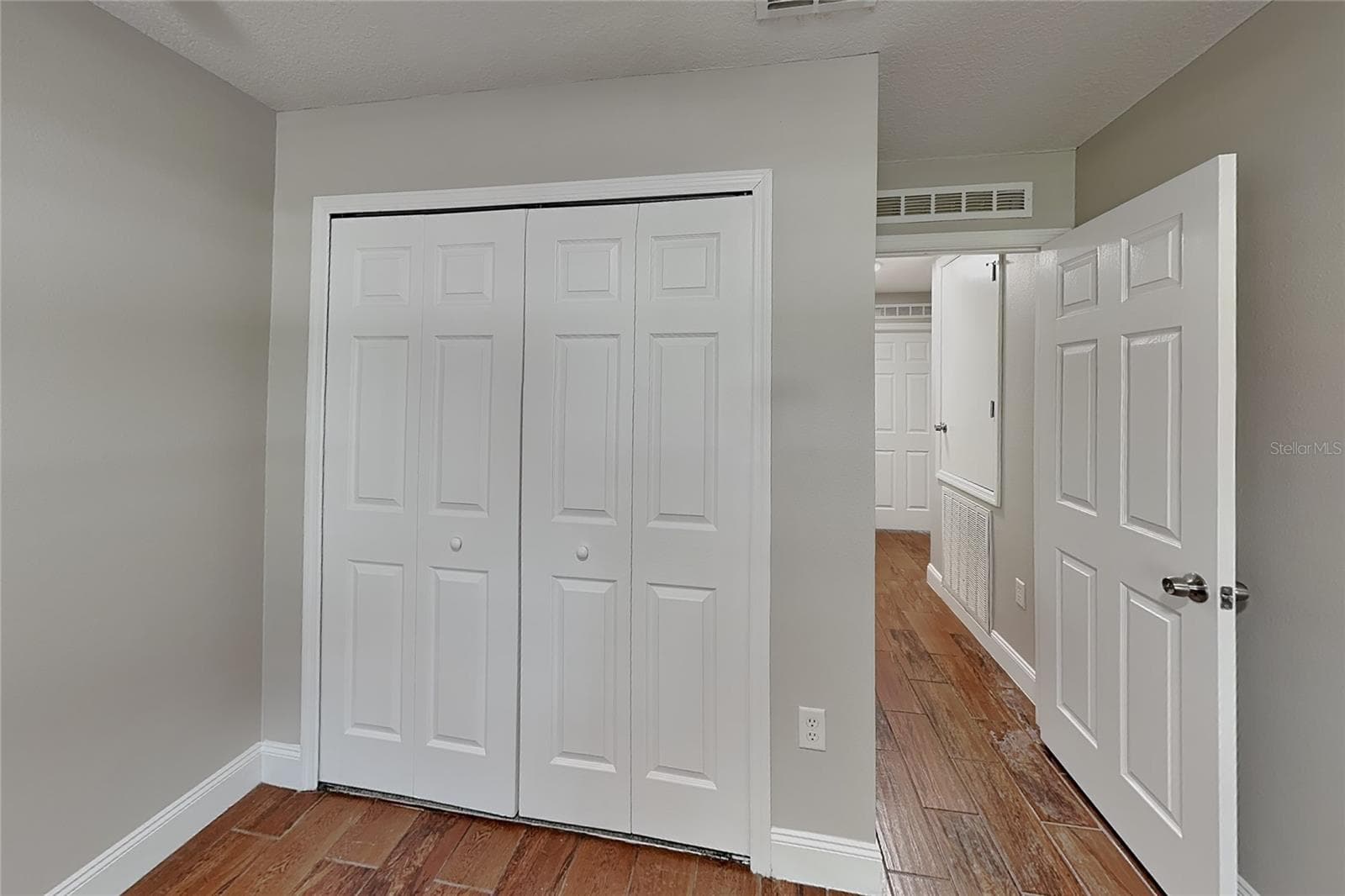 Single Family Residence at DADE CITY, photo 12 of 17