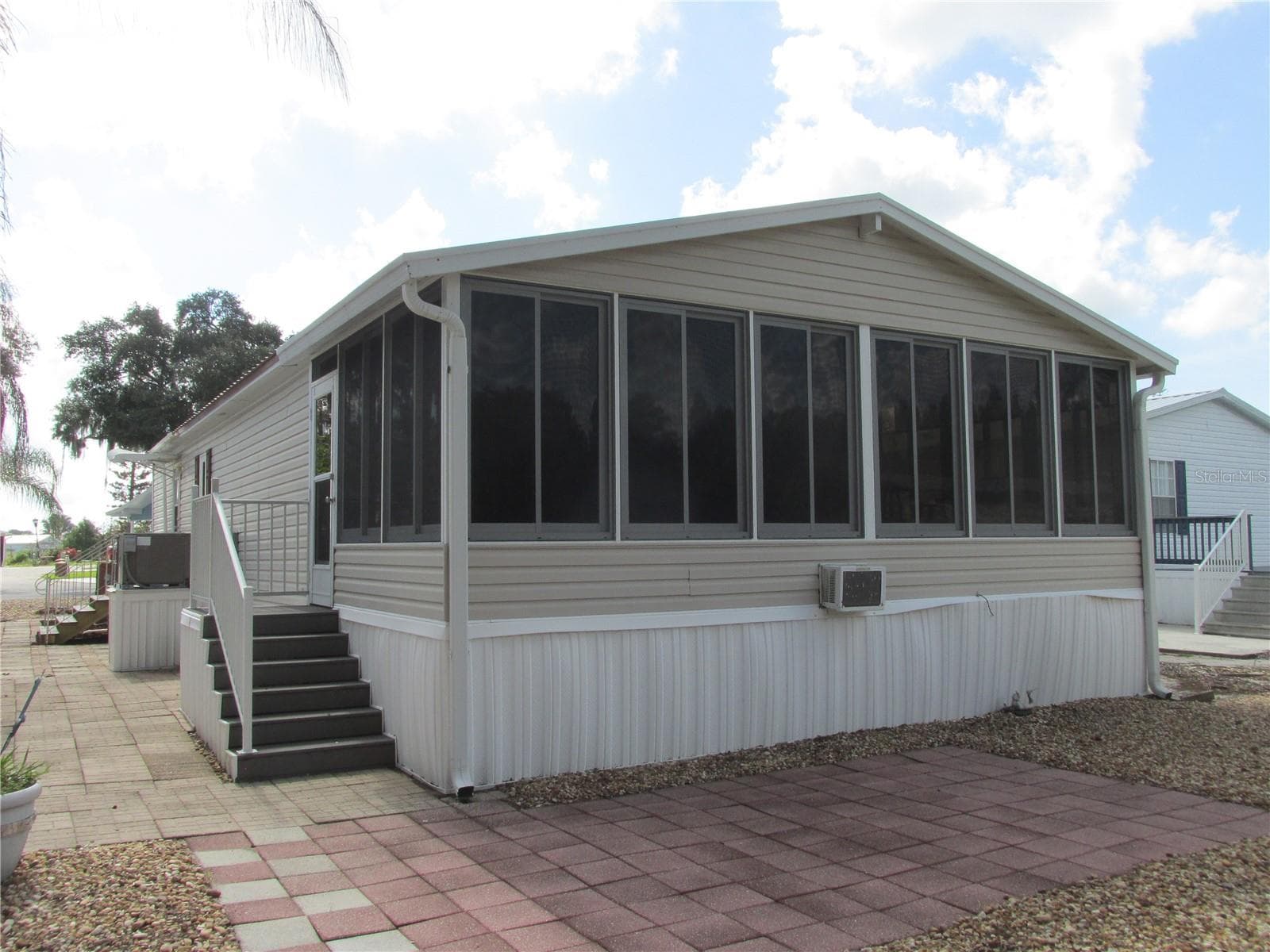 Manufactured Home at 54 SADDLEBAG TRL, LAKE WALES, photo 25 of 39