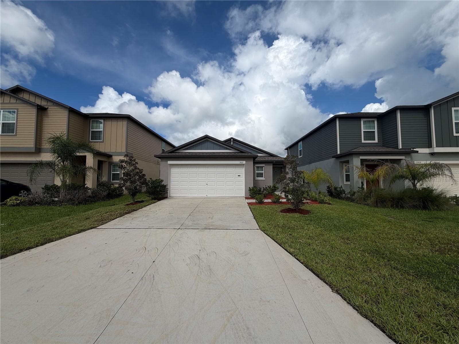 Single Family Residence at 3513 RADIANT MOUNTAIN DR, PLANT CITY