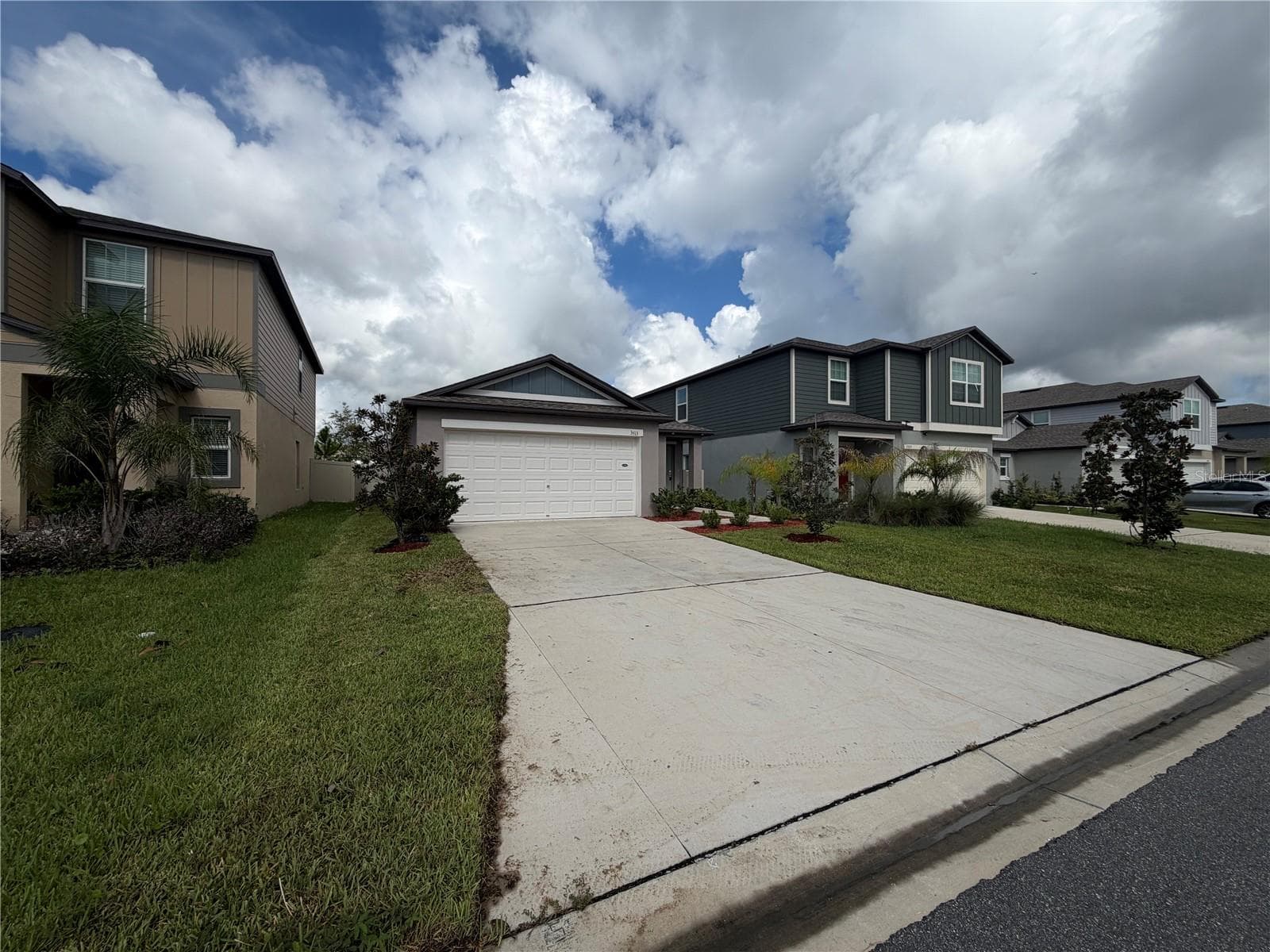 Single Family Residence at 3513 RADIANT MOUNTAIN DR, PLANT CITY, photo 14 of 17