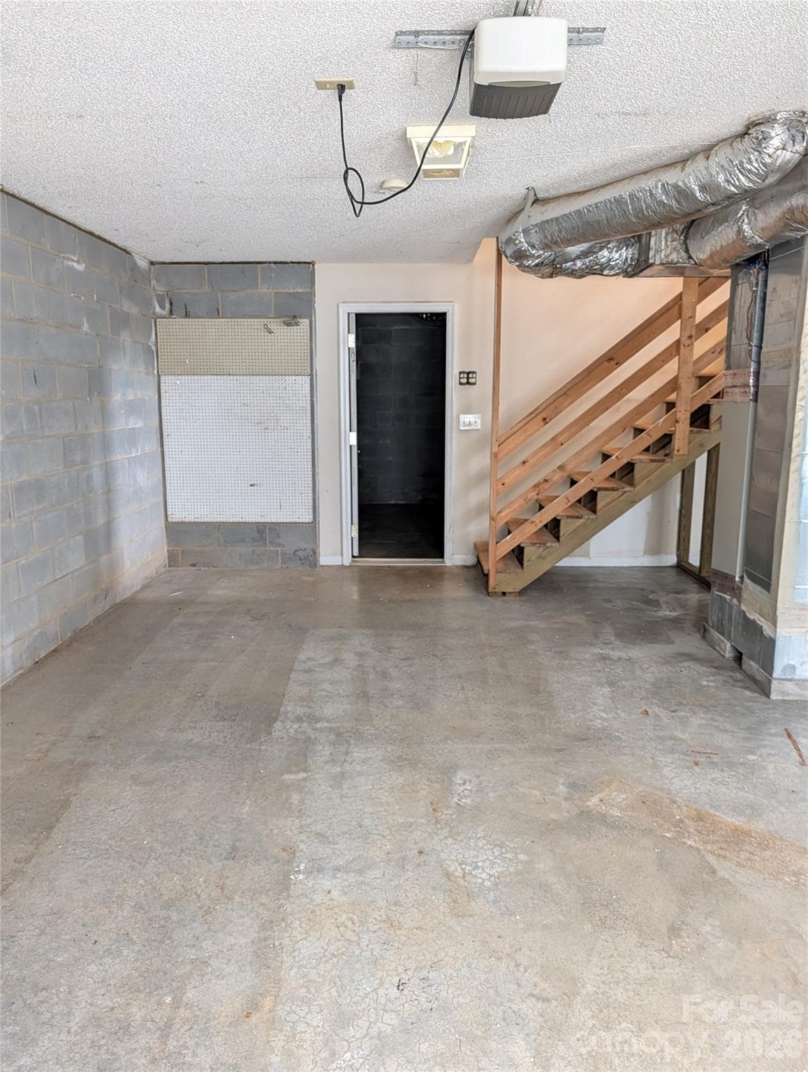 Single Family Residence at 5519 Winding Oak Drive, Hickory, photo 29 of 31