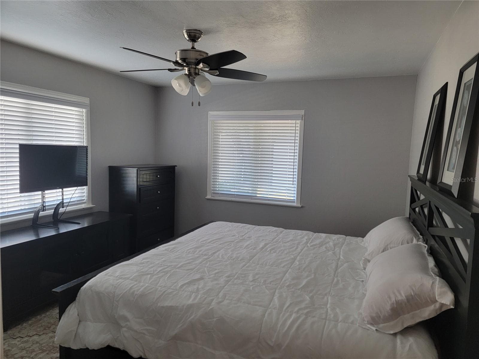 Single Family Residence at 516 1ST AVE E, BRADENTON, photo 11 of 67