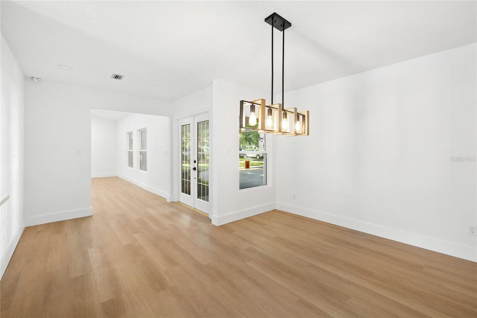 Single Family Residence at 618 BLAIRSHIRE CIR, WINTER PARK, photo 12 of 64