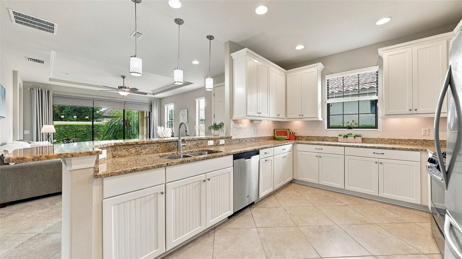 Single Family Residence at 5021 SAVONA RUN, BRADENTON, photo 9 of 69