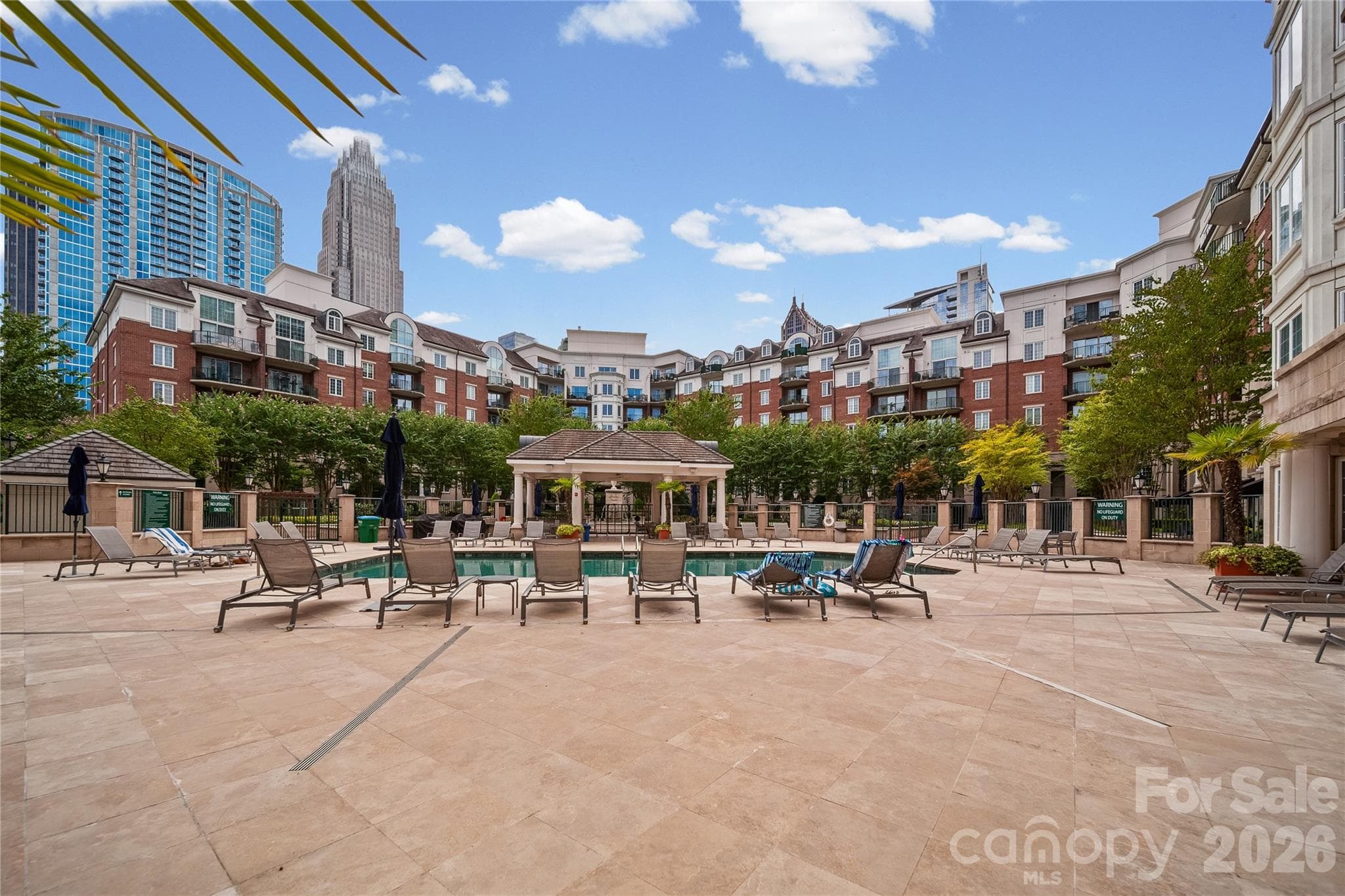 300 W 5th Street