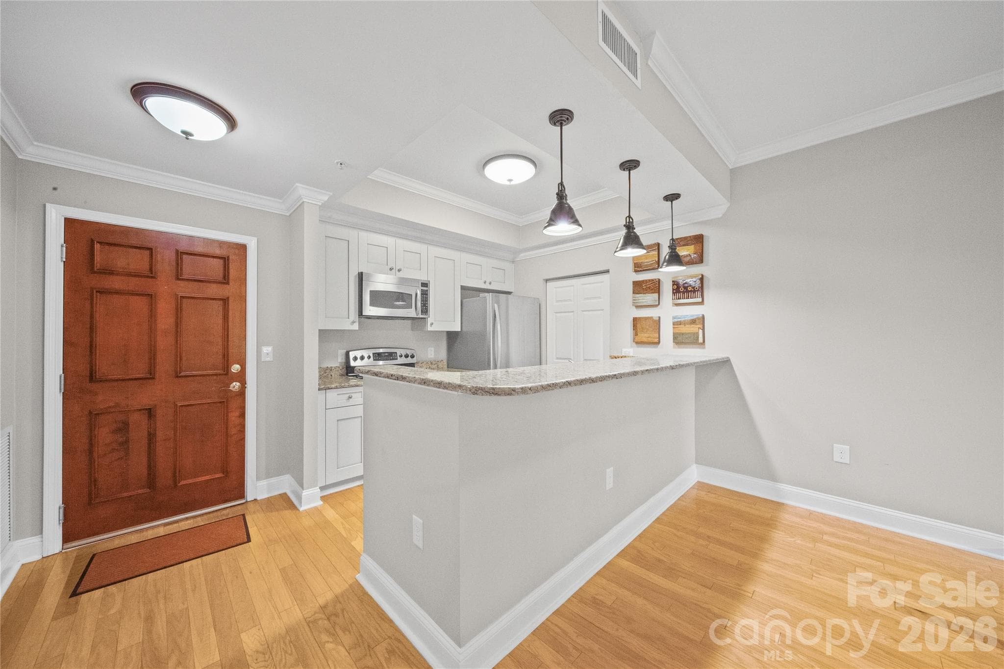 Condominium at 300 W 5th Street, Charlotte, photo 9 of 48