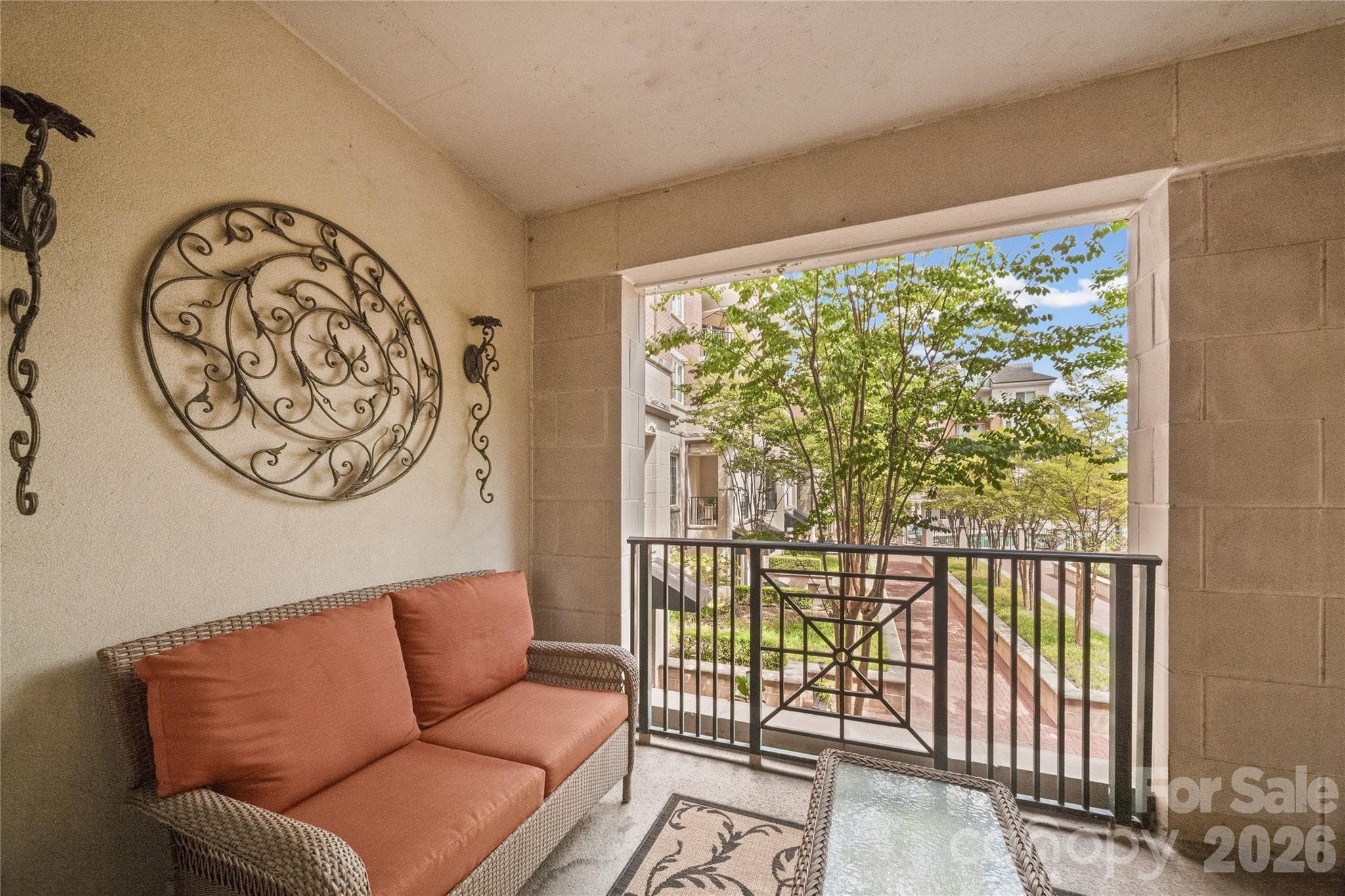 Condominium at 300 W 5th Street, Charlotte, photo 2 of 48