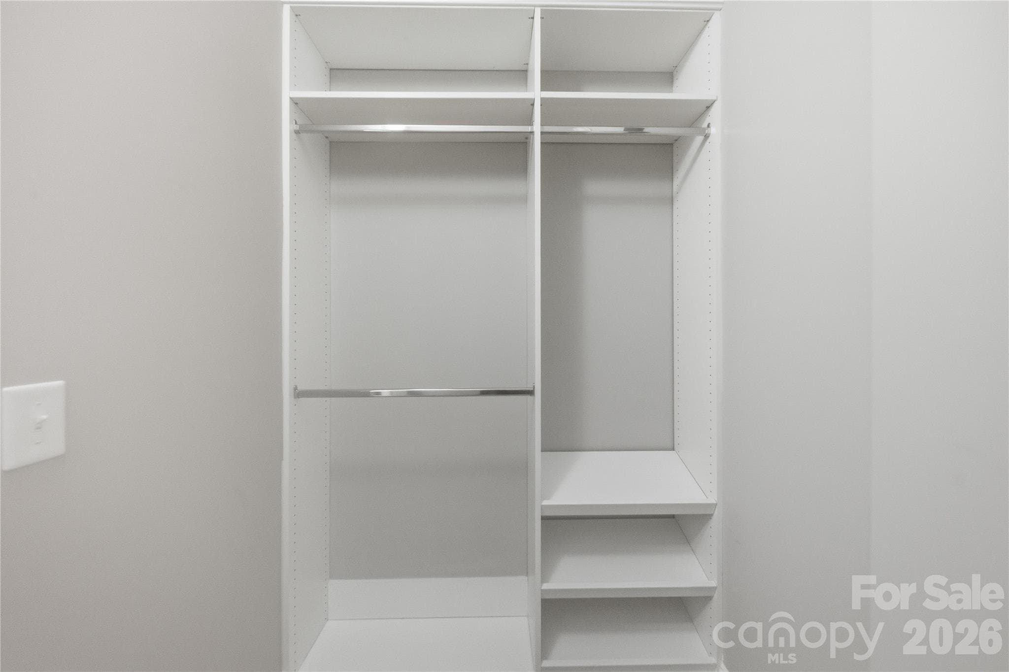 CUSTOM CLOSET - 300 W 5th Street, Charlotte