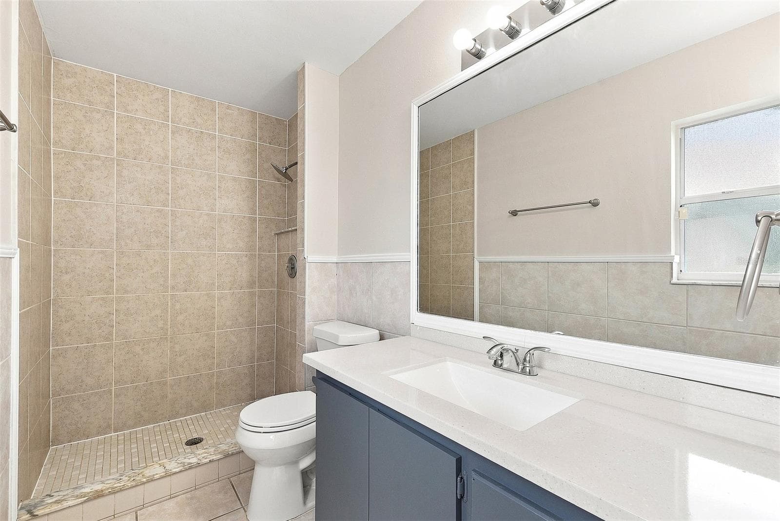 Single Family Residence at 7720 LAKESIDE WOODS DR, ORLANDO, photo 10 of 21