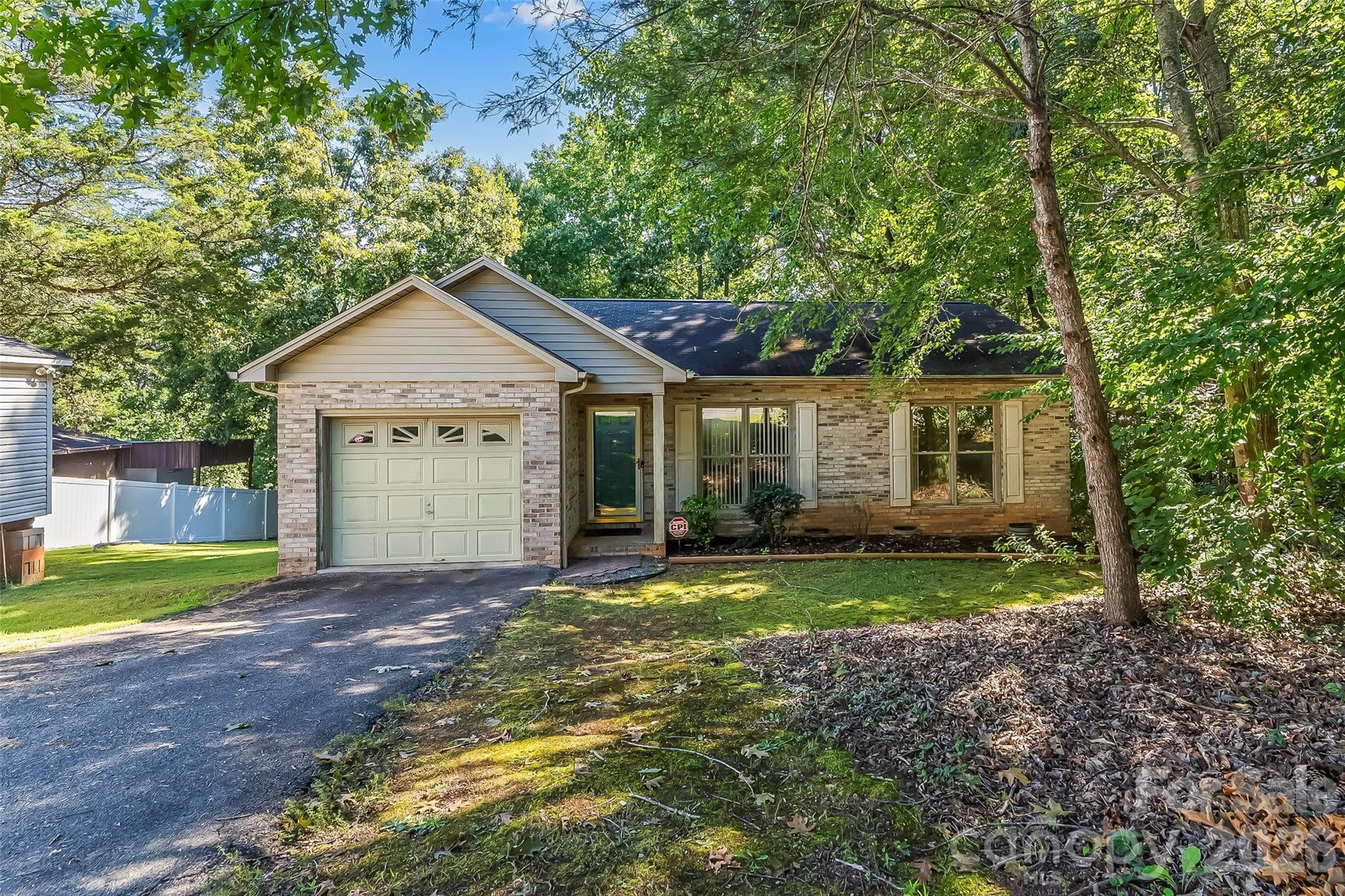 2524 Robinson Road