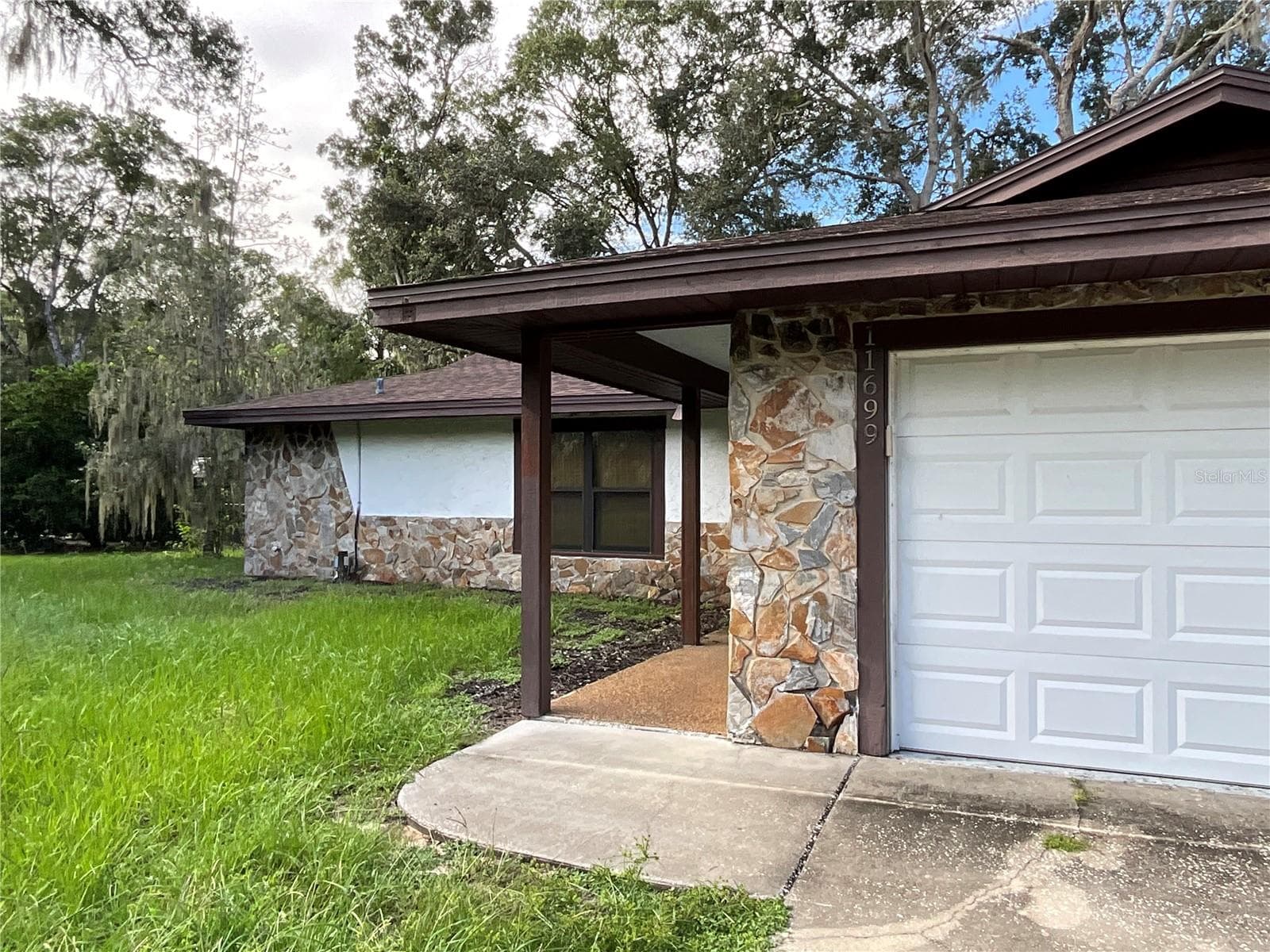 Single Family Residence at 11699 W INDIAN CIR, CRYSTAL RIVER, photo 2 of 19