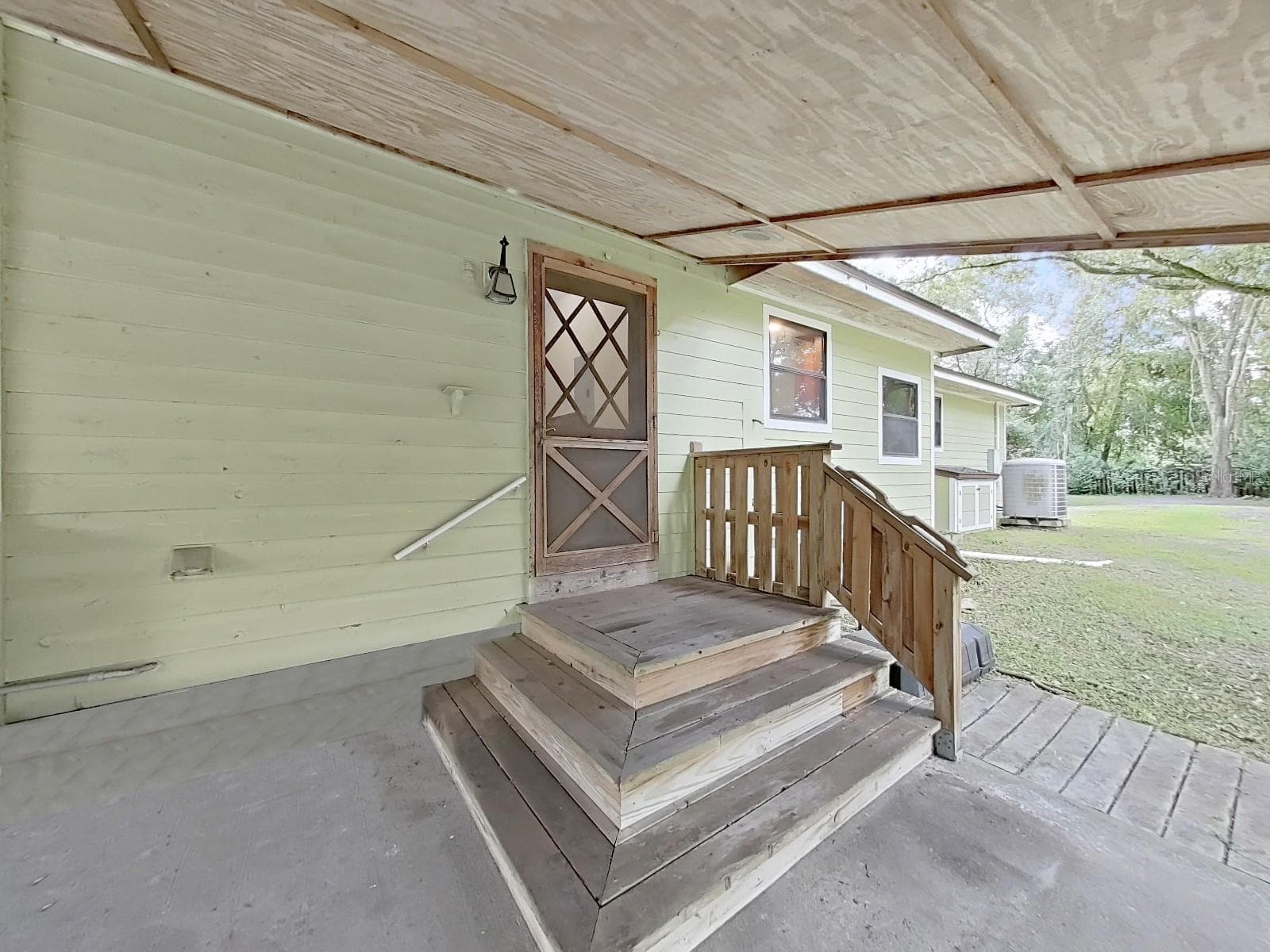 Single Family Residence at 6075 COUNTRY CLUB RD, ZEPHYRHILLS, photo 45 of 47